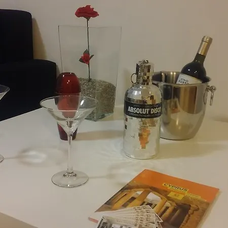 Ledras City Center Apartment